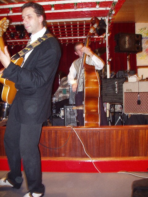 min 2004 10 22 Chez Gegene 091